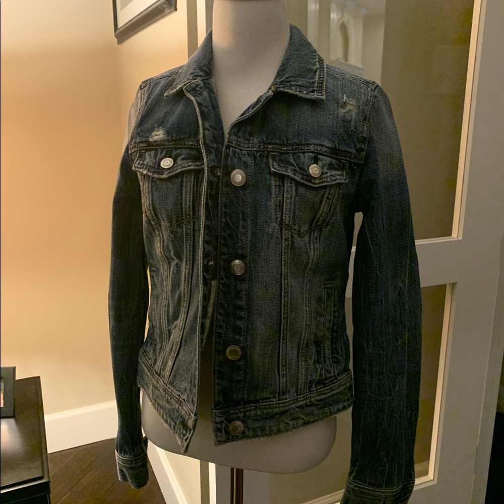 Vintage women’s jean denim jacket